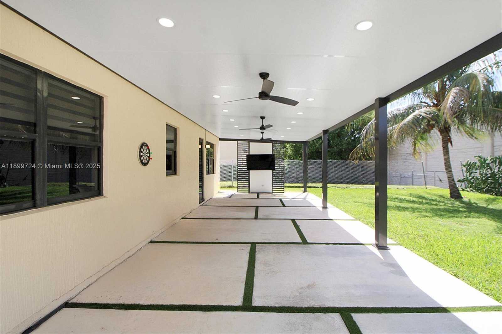 Small Image of 22760 SOUTH WEST 105TH AVE, Miami Number 12