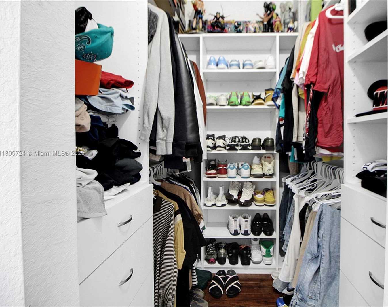 Small Image of 22760 SOUTH WEST 105TH AVE, Miami Number 18