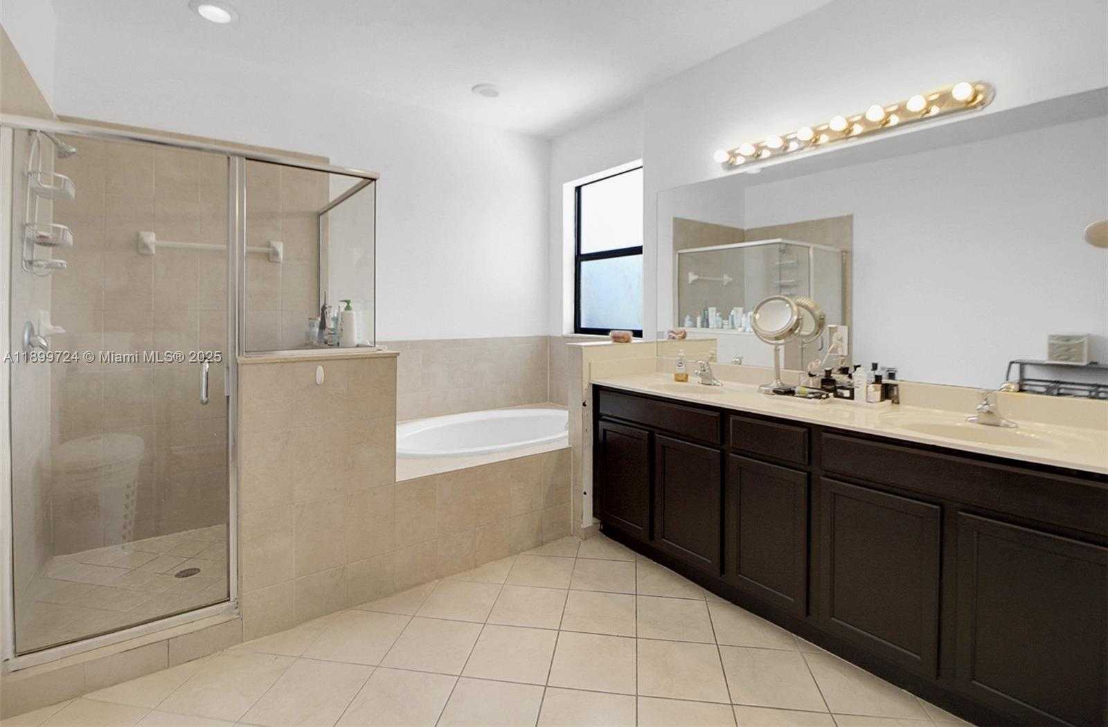 Small Image of 22760 SOUTH WEST 105TH AVE, Miami Number 20