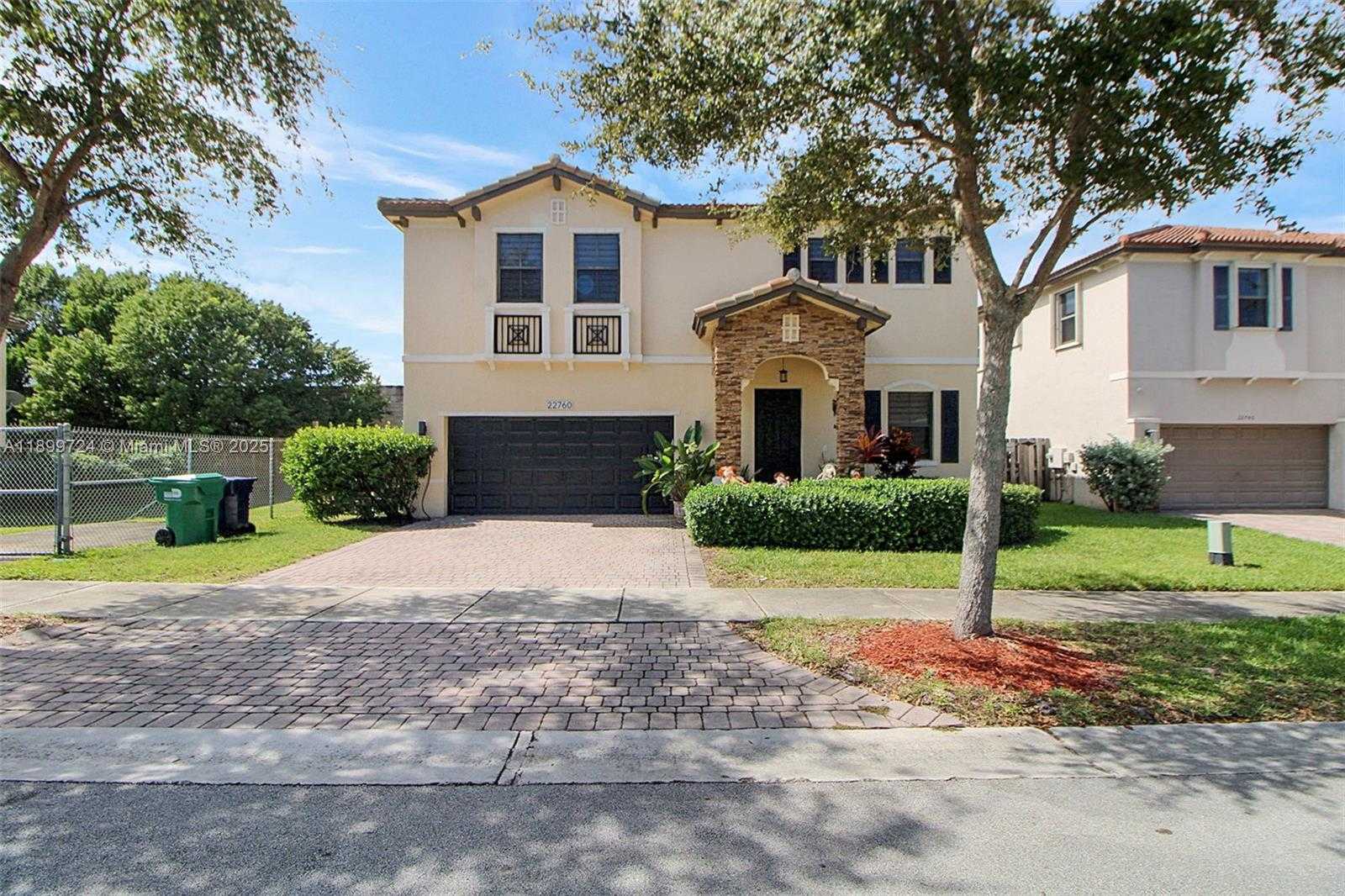 Small Image of 22760 SOUTH WEST 105TH AVE, Miami Number 4