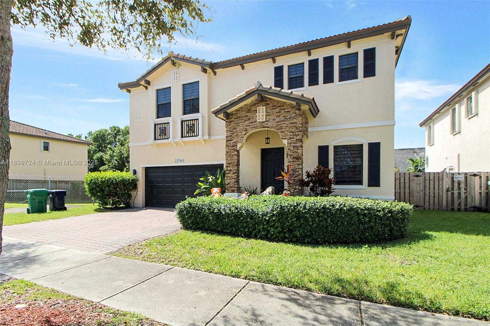 Small Image of 22760 SOUTH WEST 105TH AVE, Miami Number 5