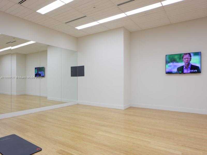 Small Image of 999 SOUTH WEST 1ST AVE #2016, Miami Number 22