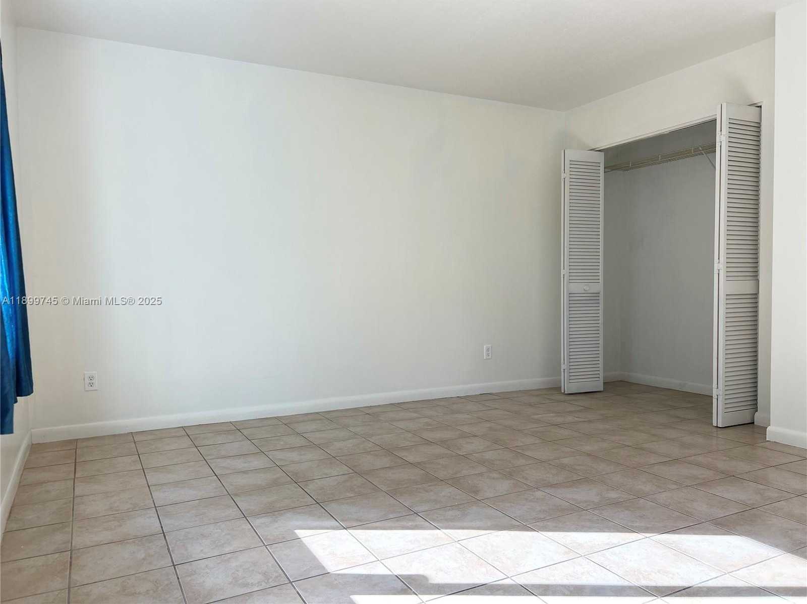 Small Image of 6452 ROYAL PALM BEACH BLVD, West Palm Beach Number 18