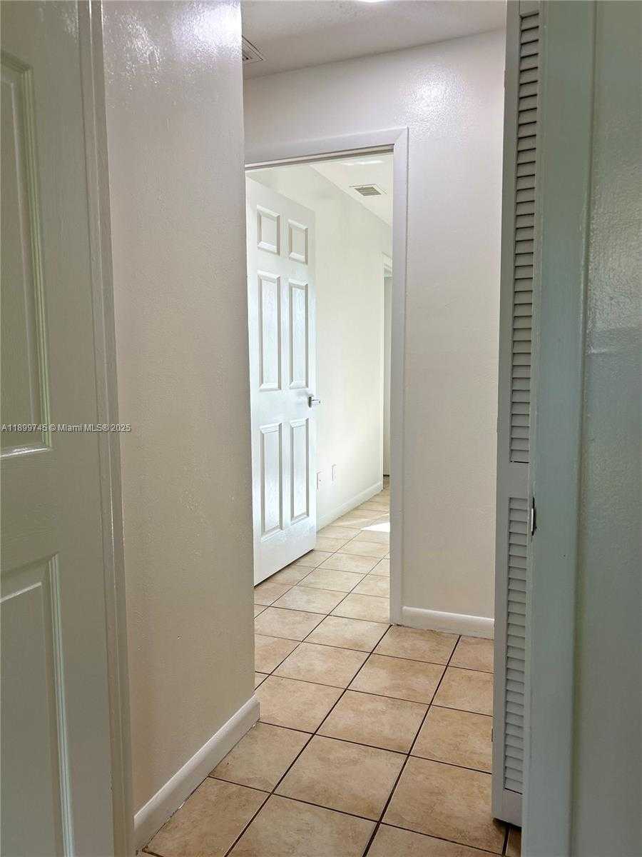 Small Image of 6452 ROYAL PALM BEACH BLVD, West Palm Beach Number 27