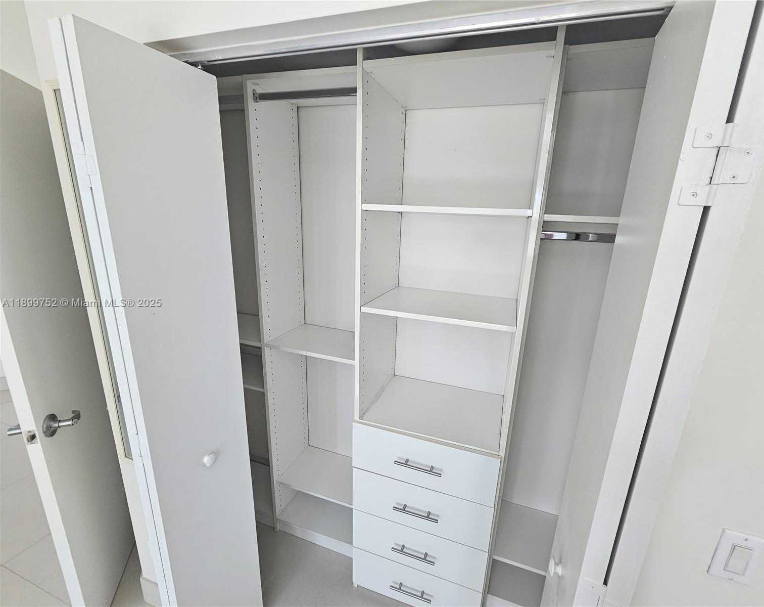 Small Image of 60 SOUTH WEST 13 ST #1900, Miami Number 38