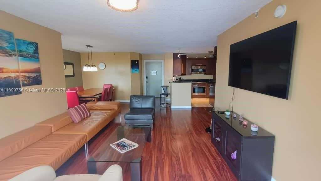 Small Image of 19999 EAST COUNTRY CLUB DR #1302, Aventura Number 5