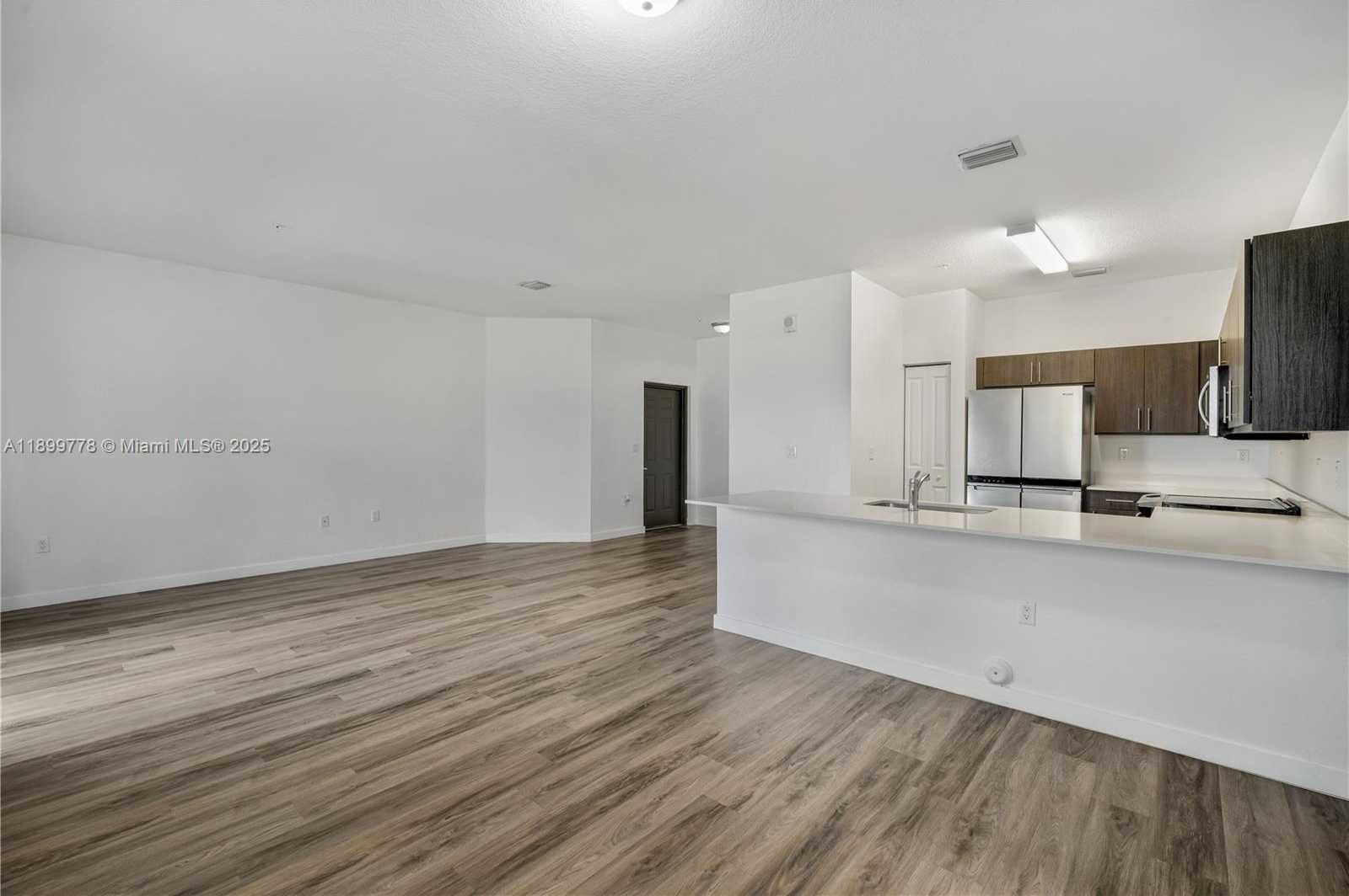 Small Image of 15500 SOUTH WEST 136TH ST #103, Miami Number 4