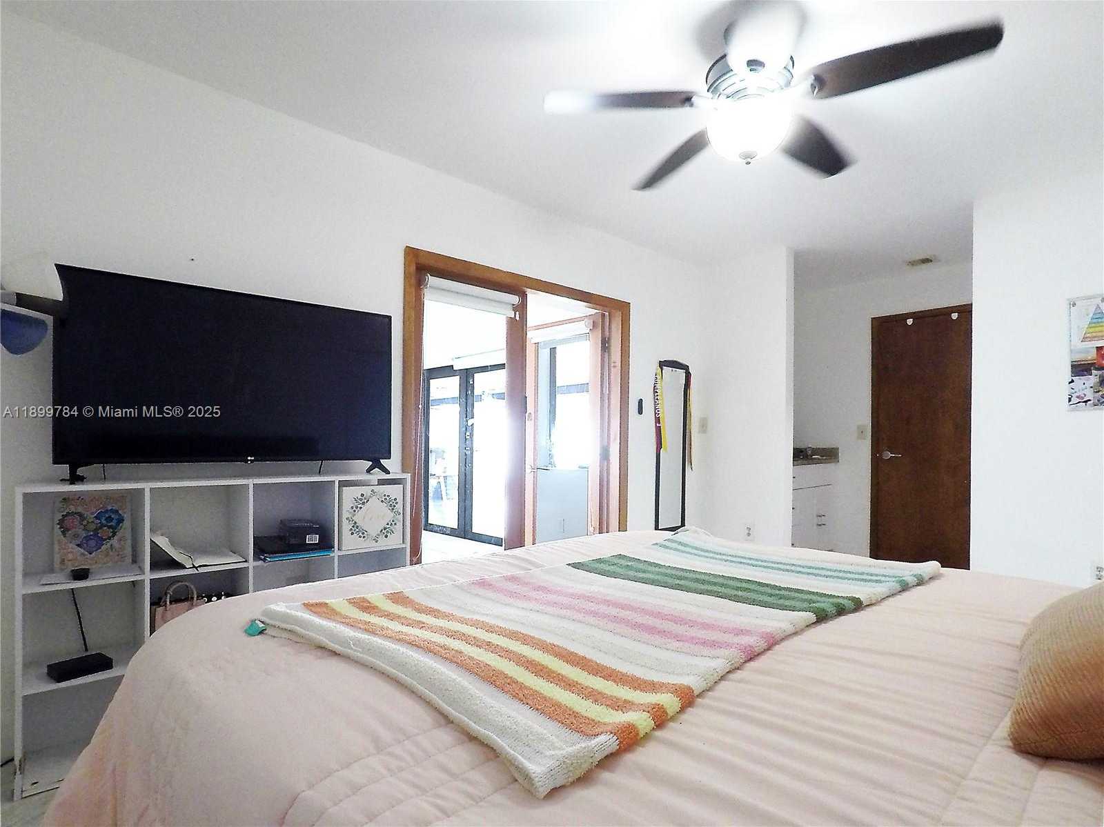 Small Image of 19823 SOUTH WEST 123RD PL, Miami Number 18