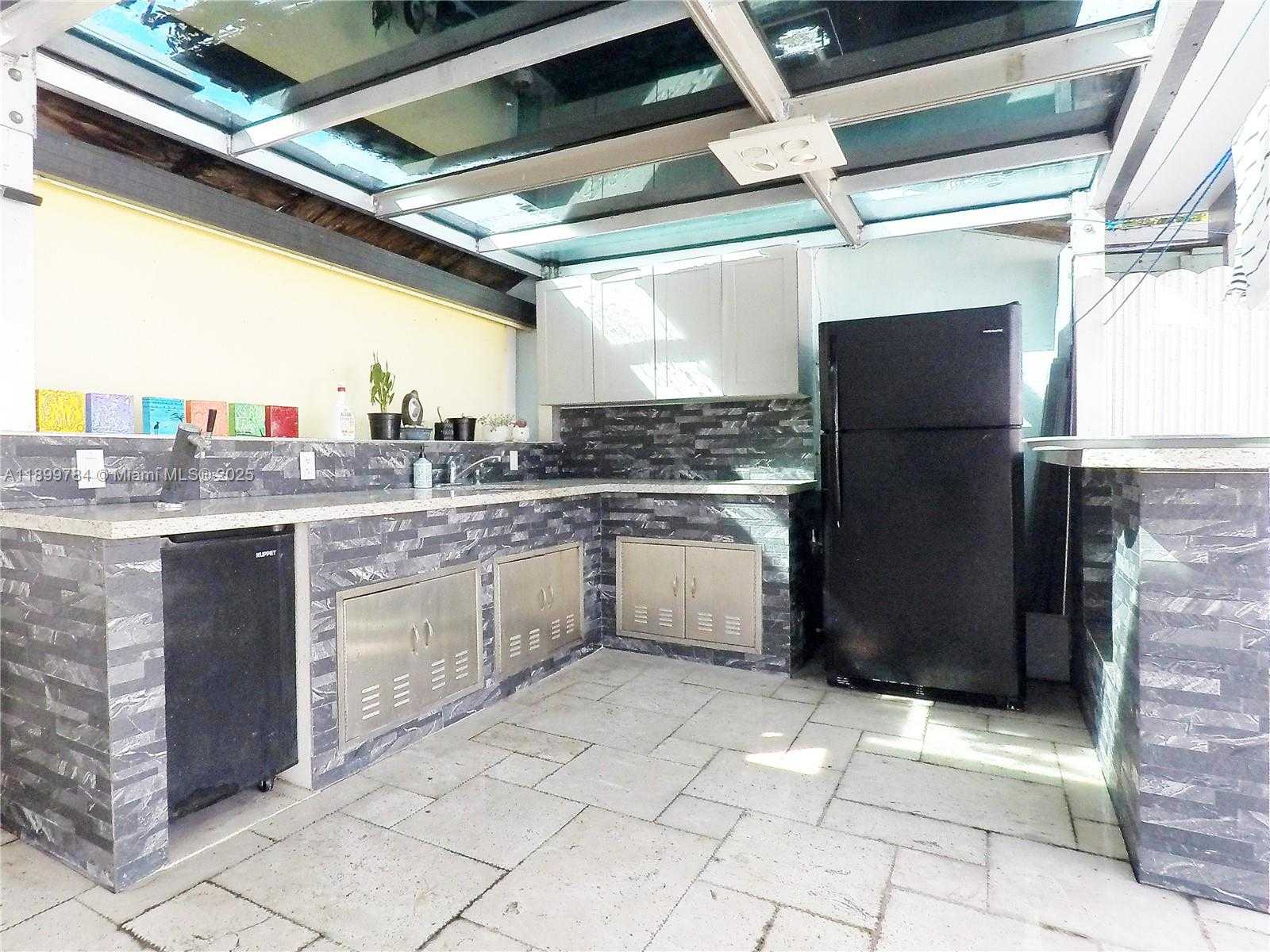 Small Image of 19823 SOUTH WEST 123RD PL, Miami Number 24