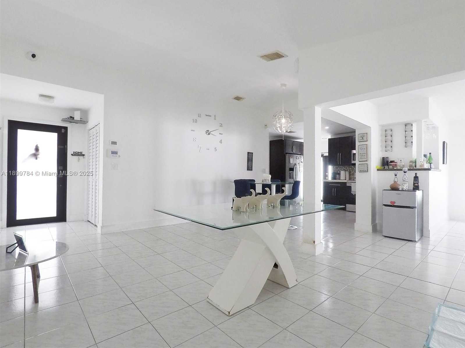 Small Image of 19823 SOUTH WEST 123RD PL, Miami Number 5