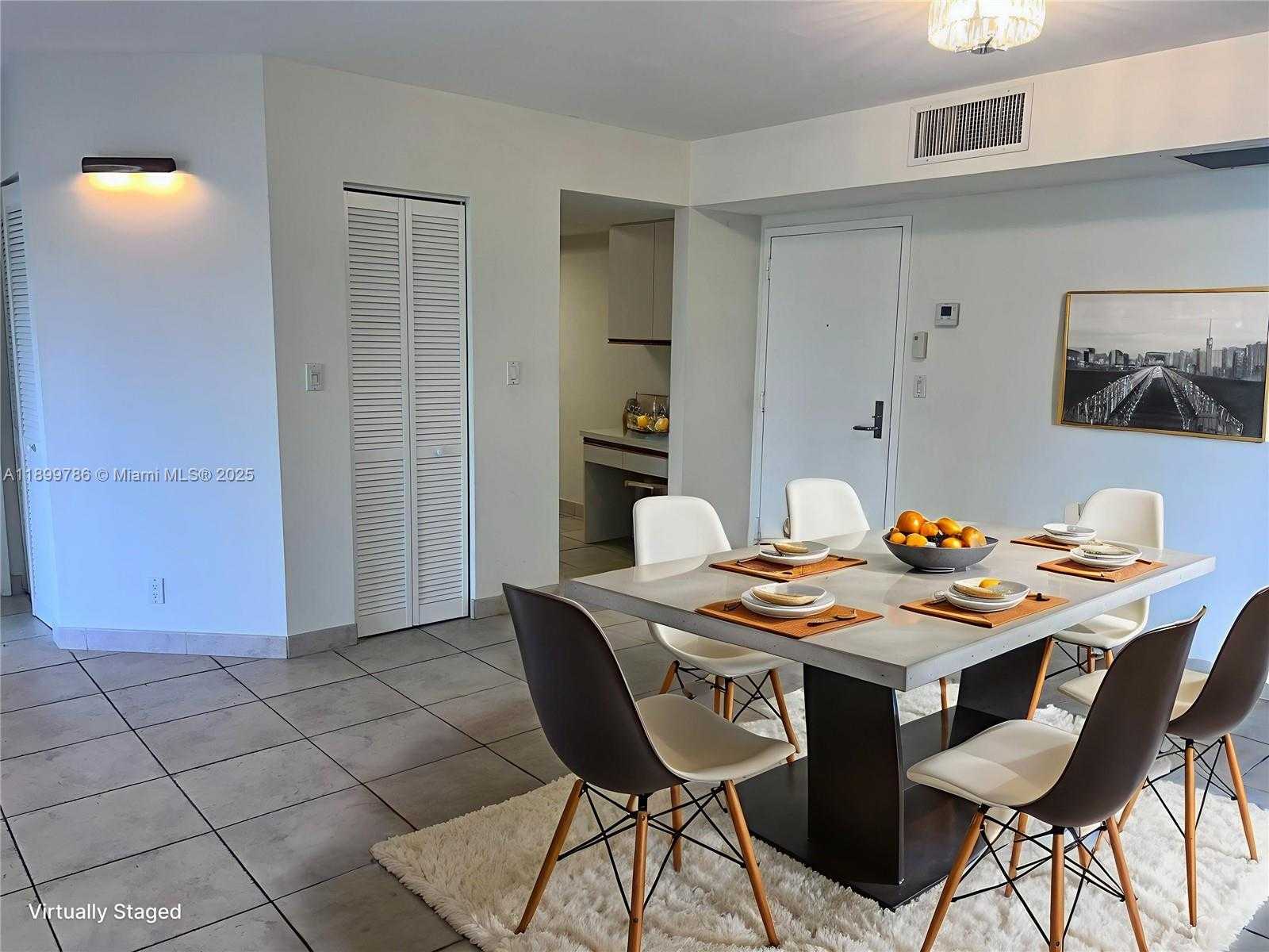 Small Image of 3600 MYSTIC POINTE DR #511, Aventura Number 2