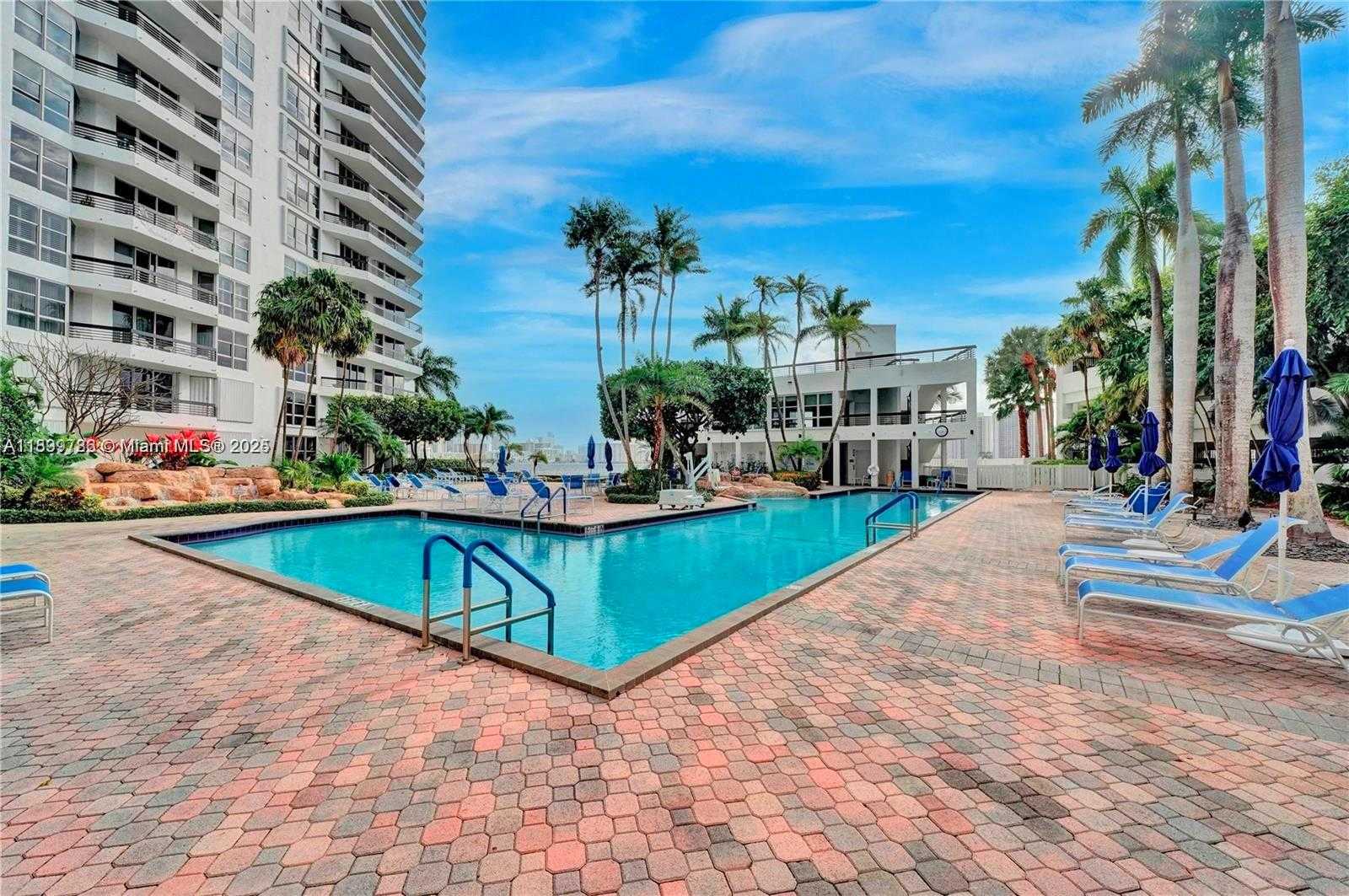 Small Image of 3600 MYSTIC POINTE DR #511, Aventura Number 22