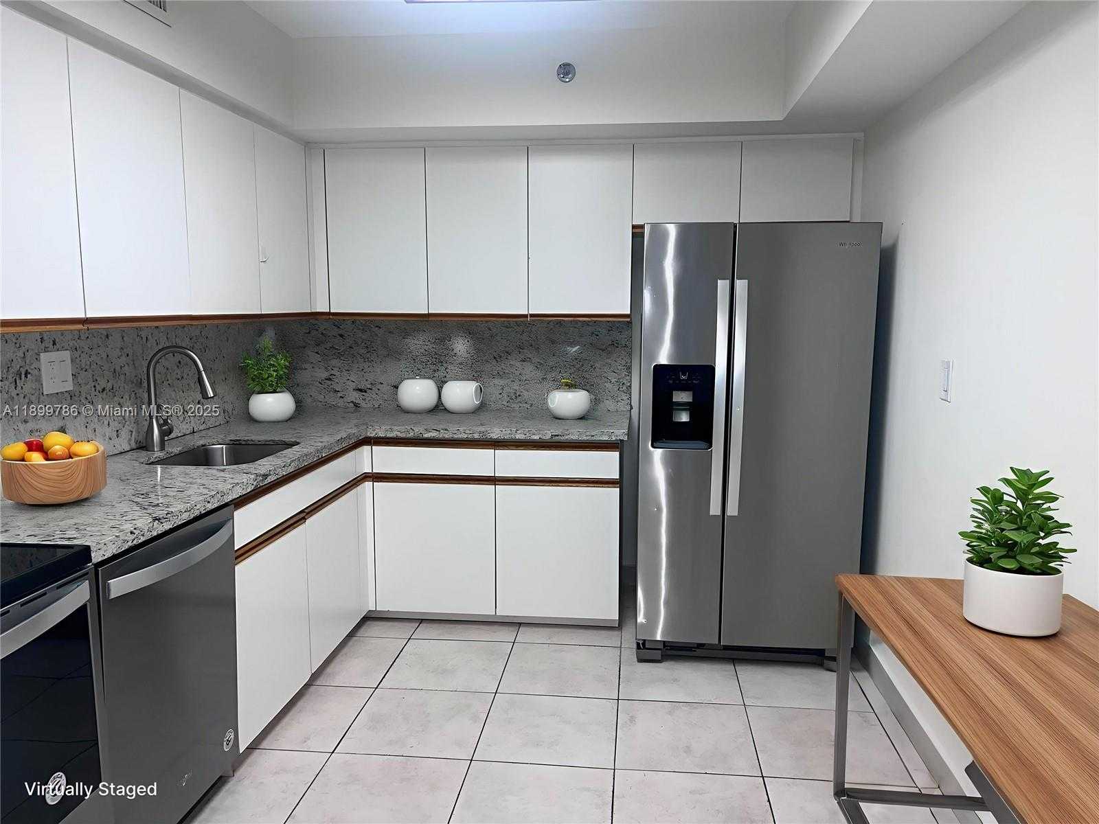 Small Image of 3600 MYSTIC POINTE DR #511, Aventura Number 3