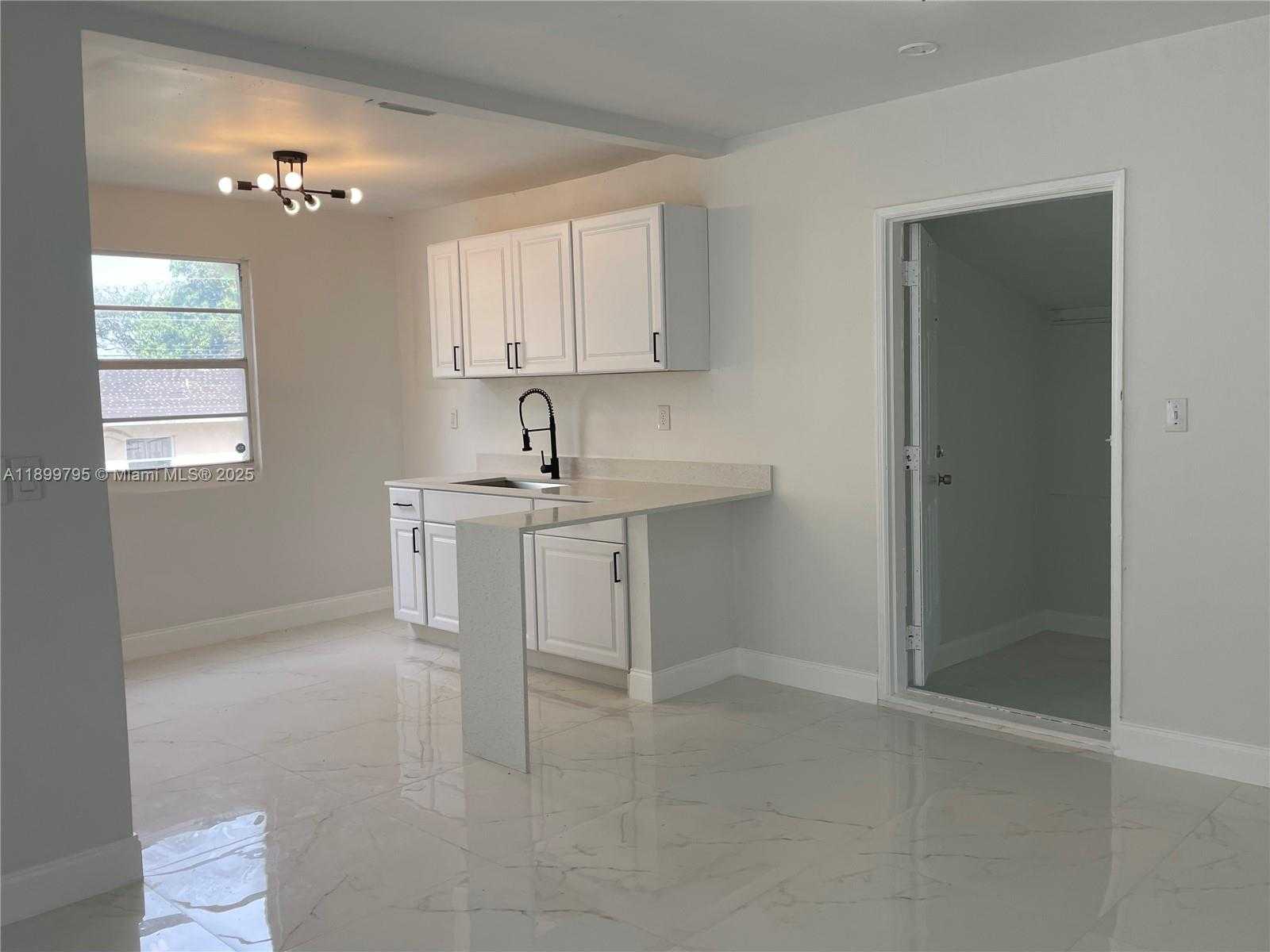 Small Image of 7631 NORTH WEST 4TH AVE, Miami Number 6