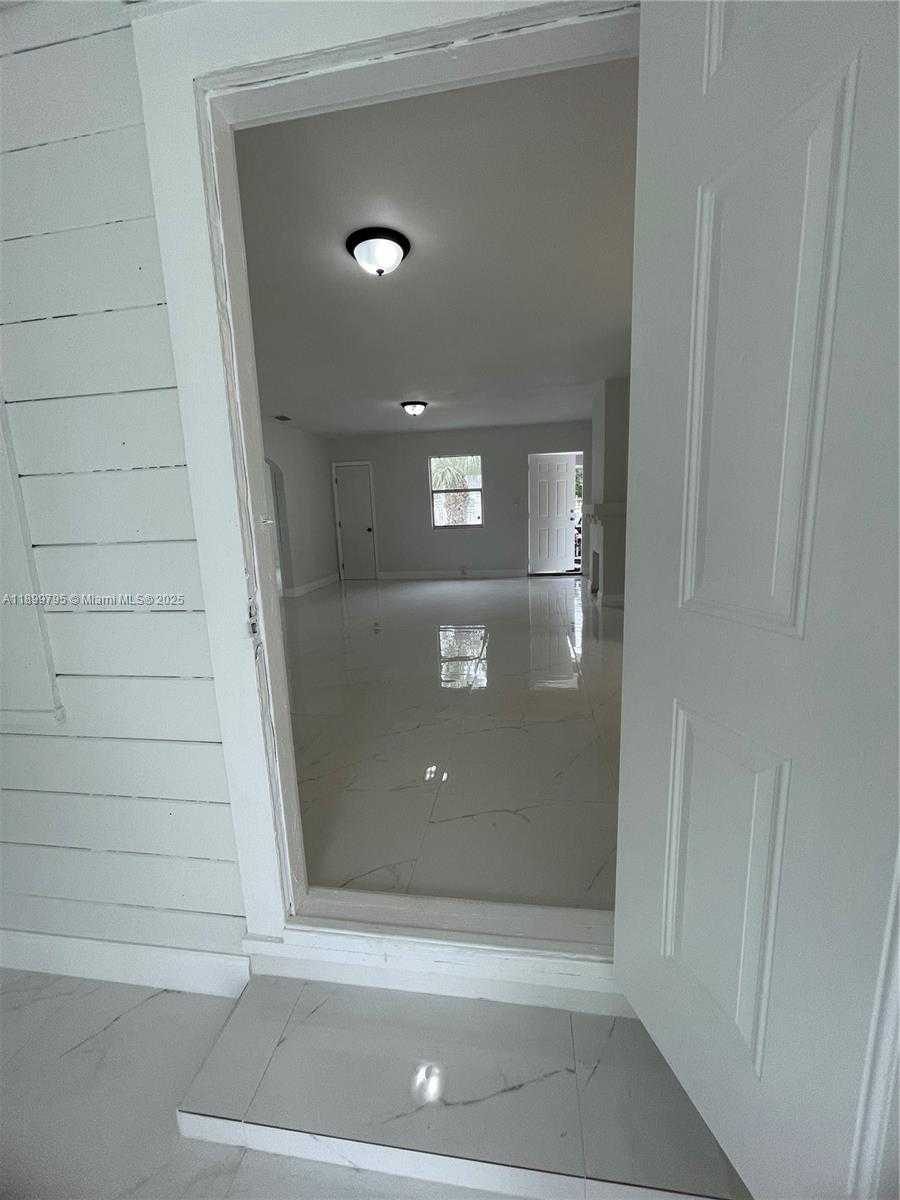 Small Image of 7631 NORTH WEST 4TH AVE, Miami Number 9