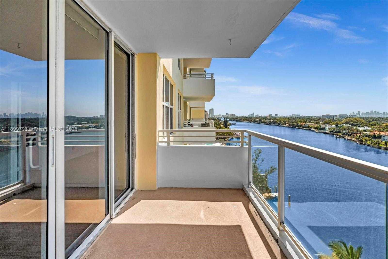 Small Image of 5600 COLLINS AVE #10J, Miami Beach Number 15