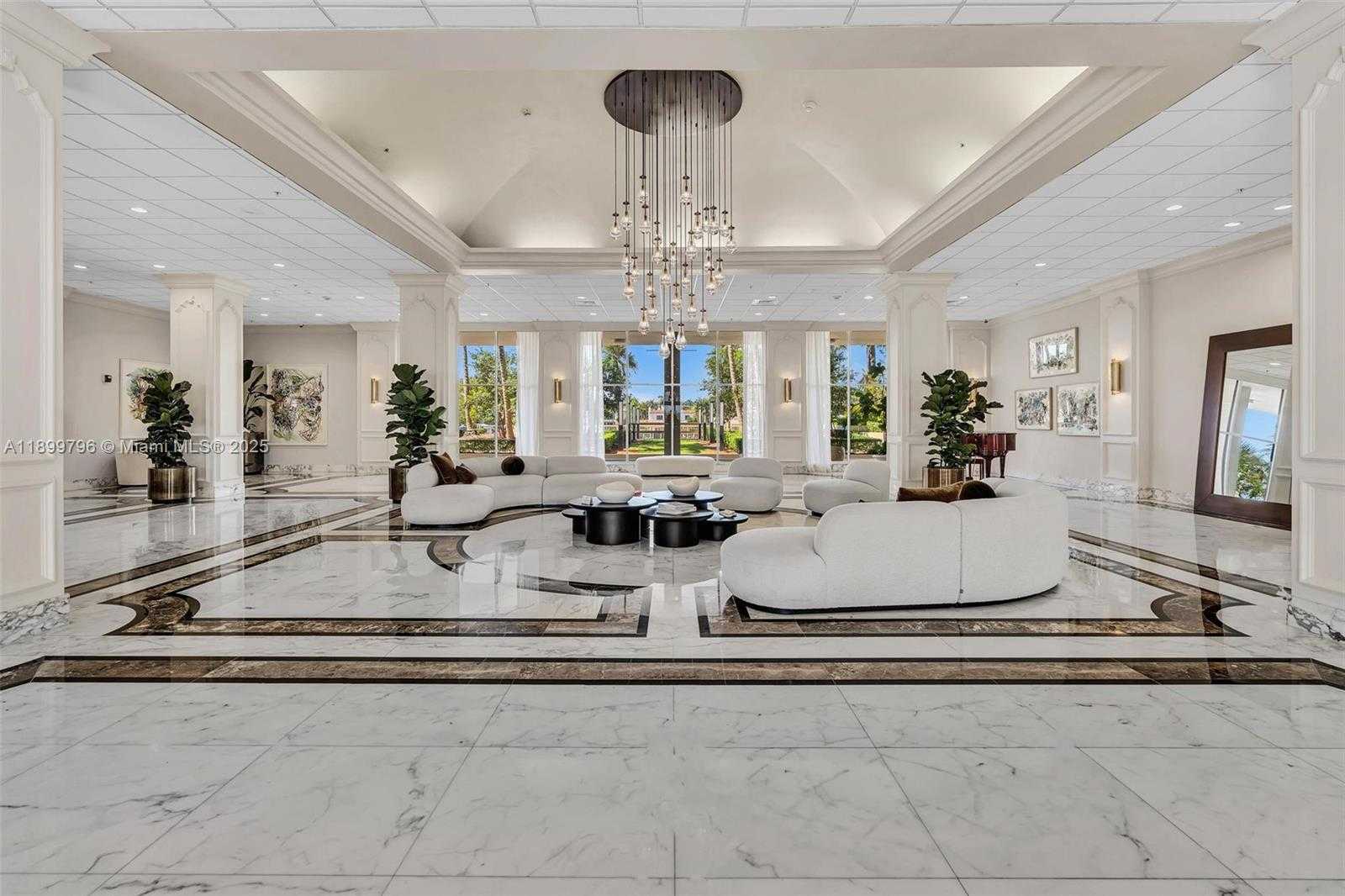 Small Image of 5600 COLLINS AVE #10J, Miami Beach Number 18