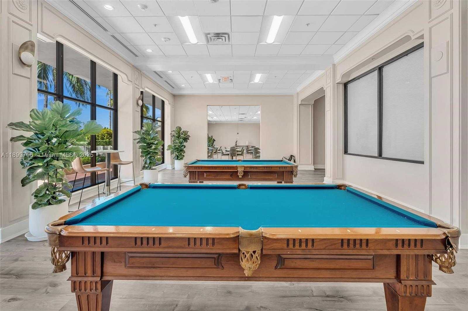 Small Image of 5600 COLLINS AVE #10J, Miami Beach Number 26