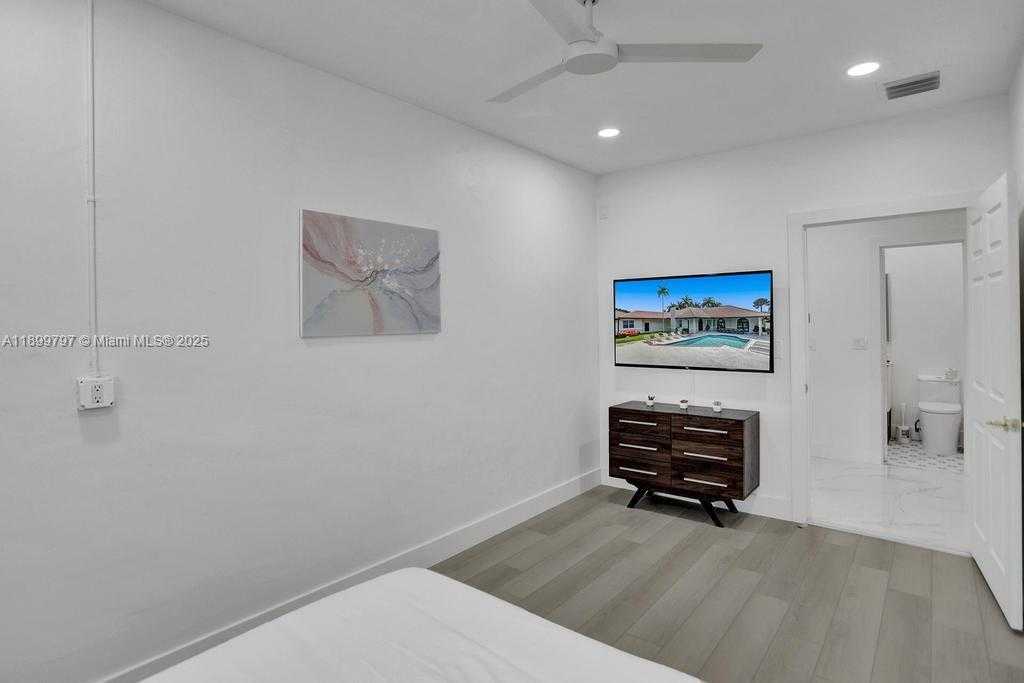 Small Image of 3152 SOUTH WEST 147TH AVE, Davie Number 12