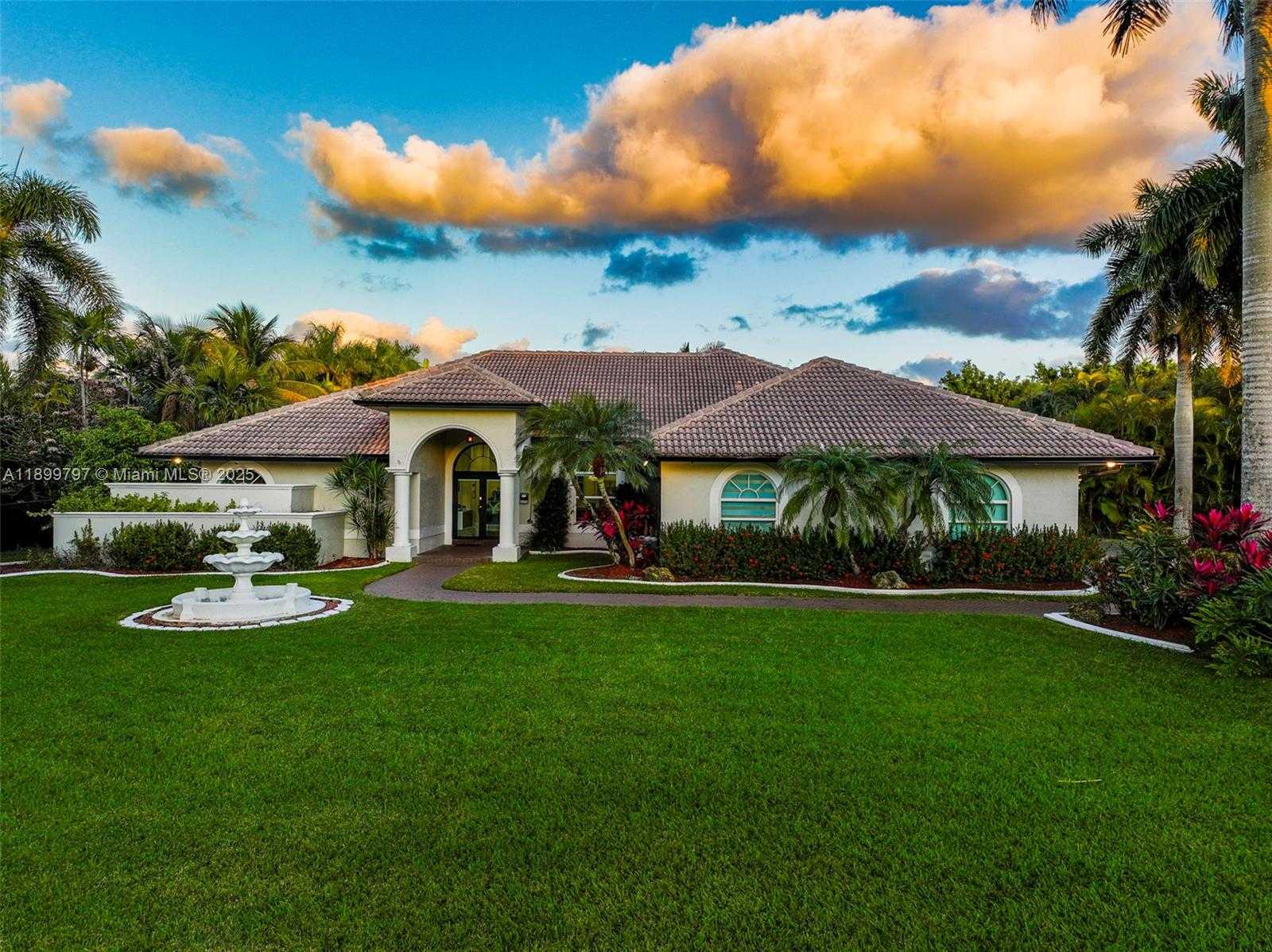 Small Image of 3152 SOUTH WEST 147TH AVE, Davie Number 2