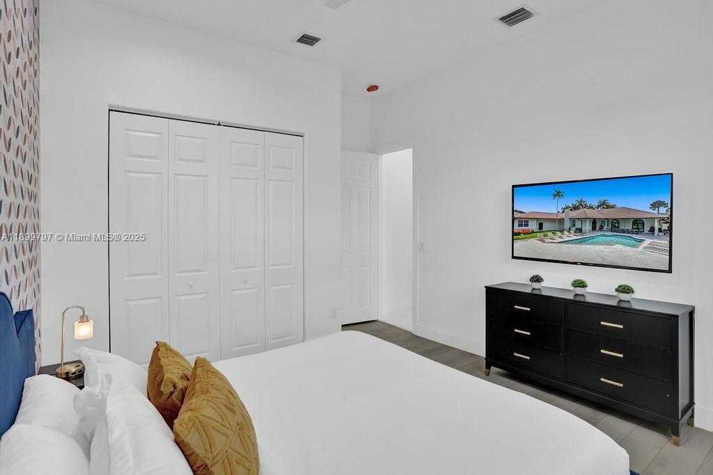Small Image of 3152 SOUTH WEST 147TH AVE, Davie Number 21