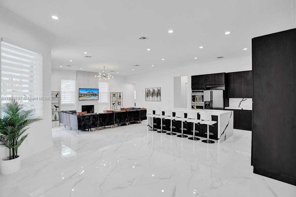 Small Image of 3152 SOUTH WEST 147TH AVE, Davie Number 44