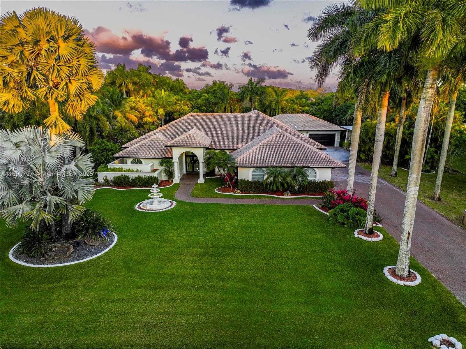 Small Image of 3152 SOUTH WEST 147TH AVE, Davie Number 84