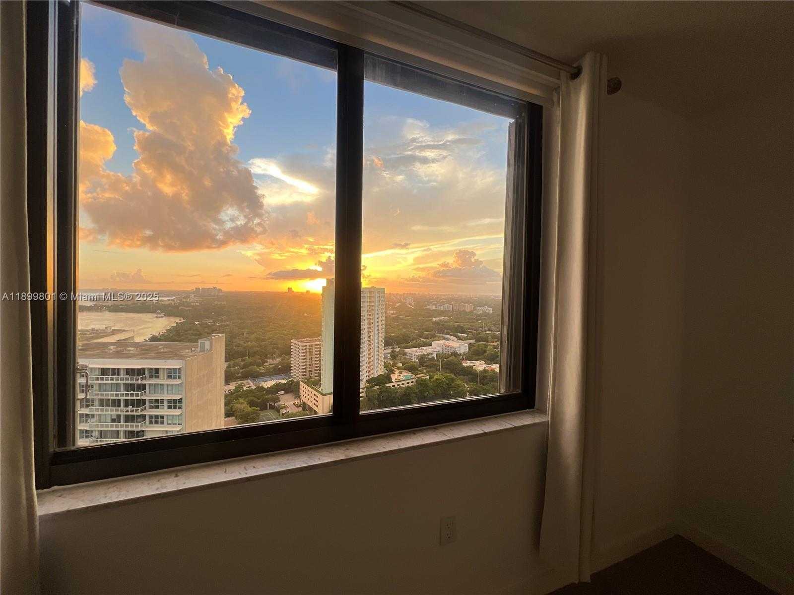 Small Image of 2333 BRICKELL AVE #PH208, Miami Number 18