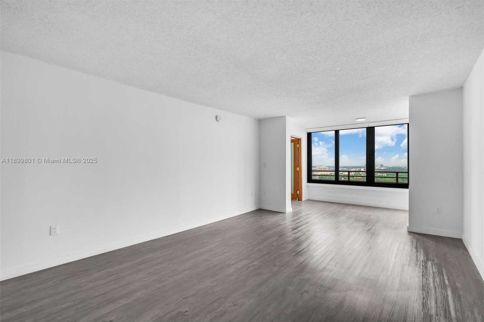 Small Image of 2333 BRICKELL AVE #PH208, Miami Number 5