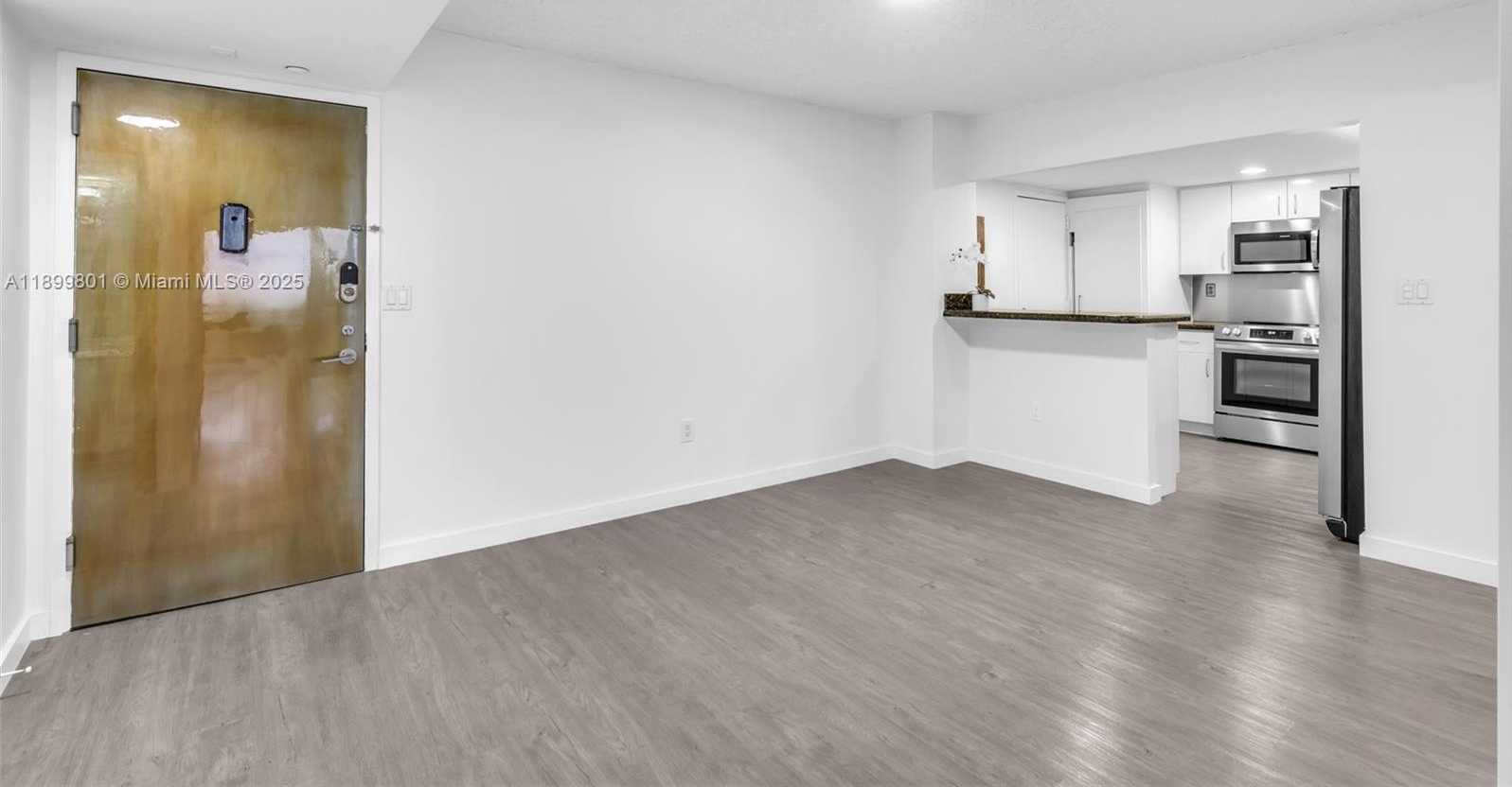 Small Image of 2333 BRICKELL AVE #PH208, Miami Number 6
