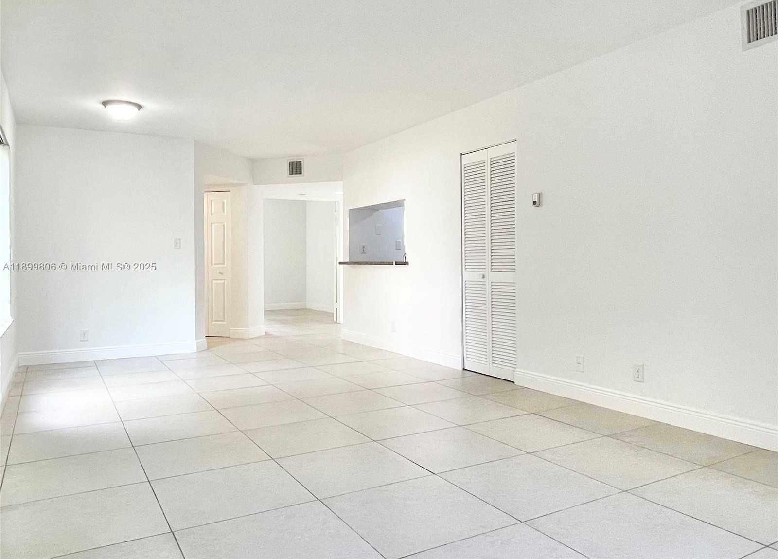 Small Image of 9420 SW 140th Ct, Miami, FL 33186, USA Number 4