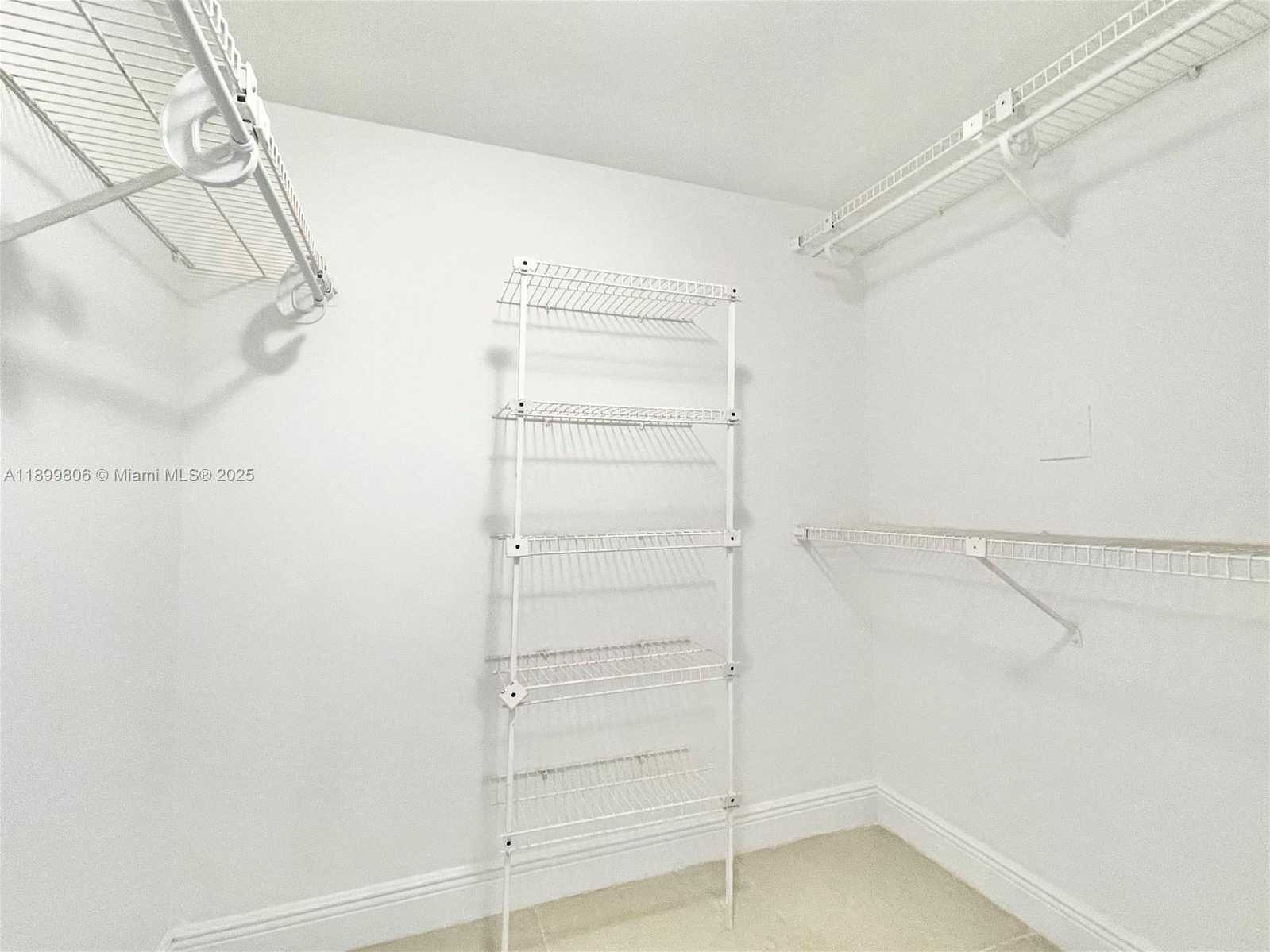 Small Image of 9420 SW 140th Ct, Miami, FL 33186, USA Number 8