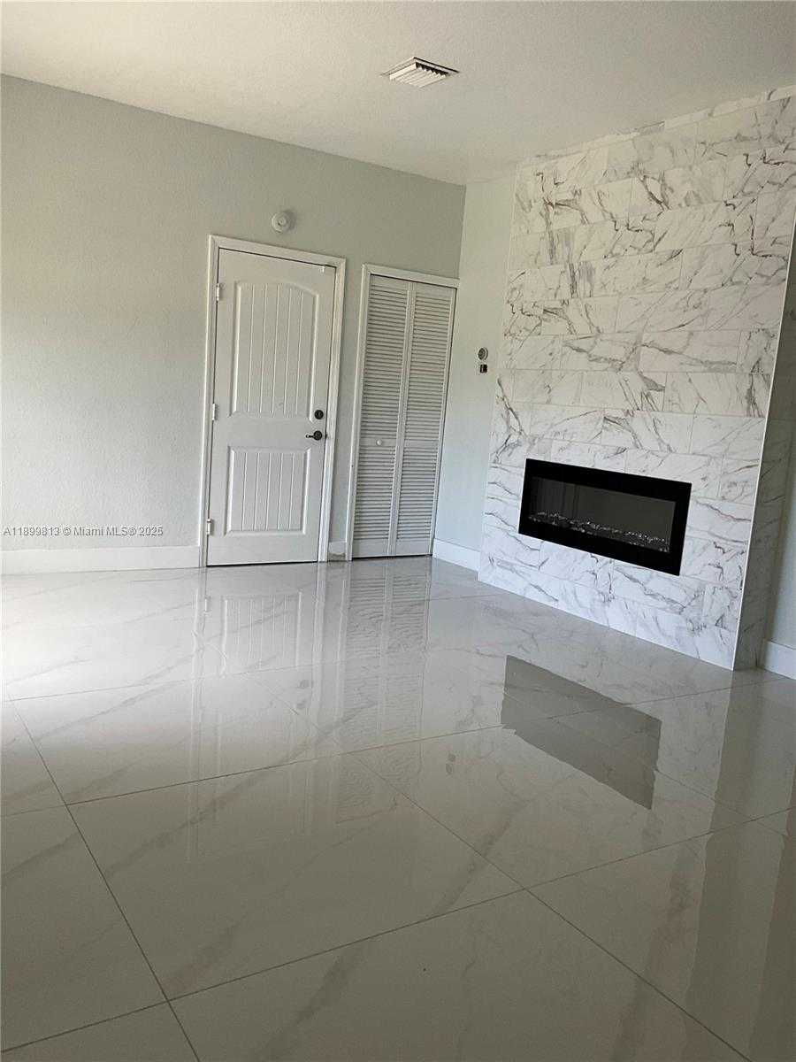 Small Image of 13201 SOUTH WEST 274TH TER, Homestead Number 4