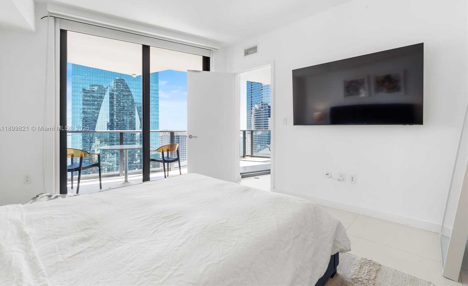 Imagen de Pequeño Objeto