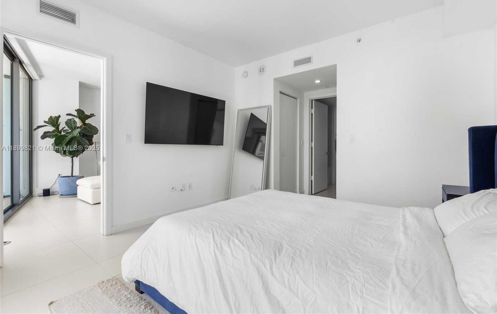 Imagen de Pequeño Objeto