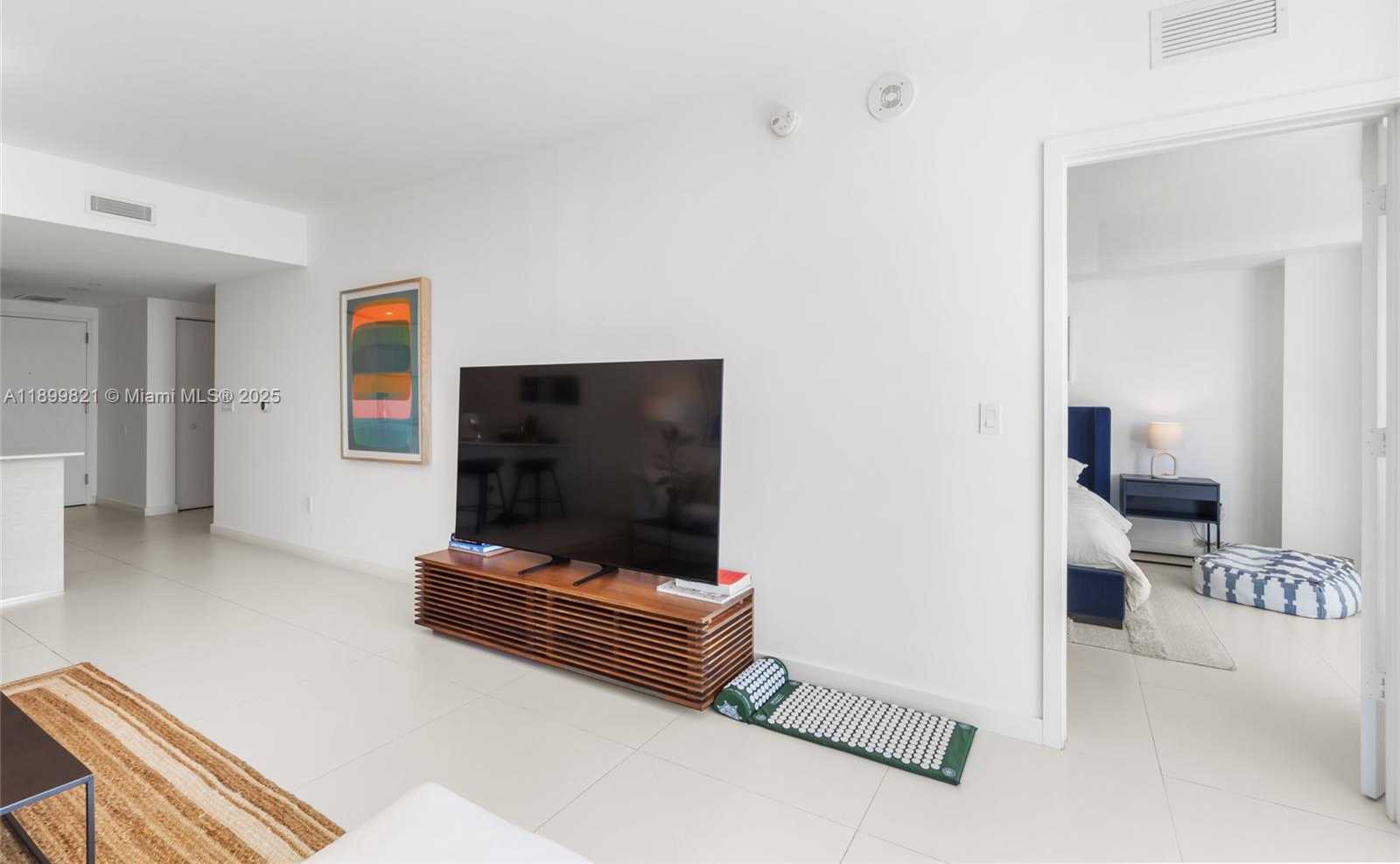 Imagen de Pequeño Objeto