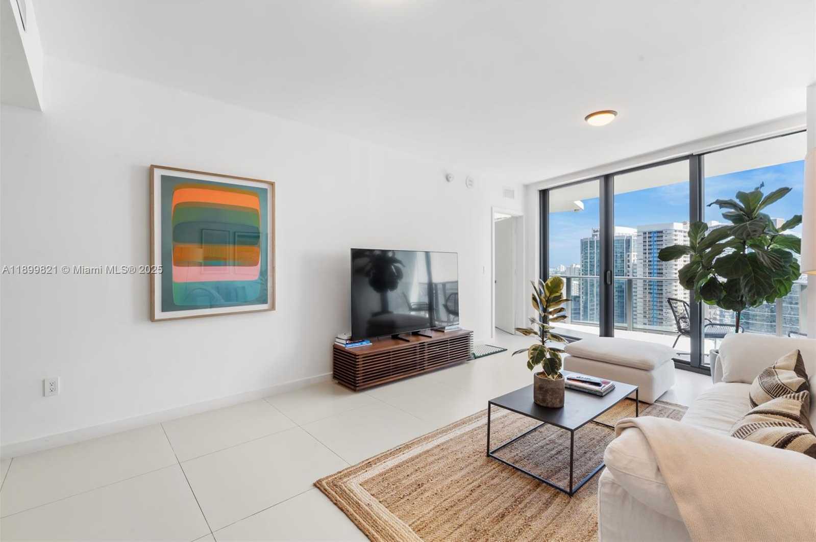 Imagen de Pequeño Objeto