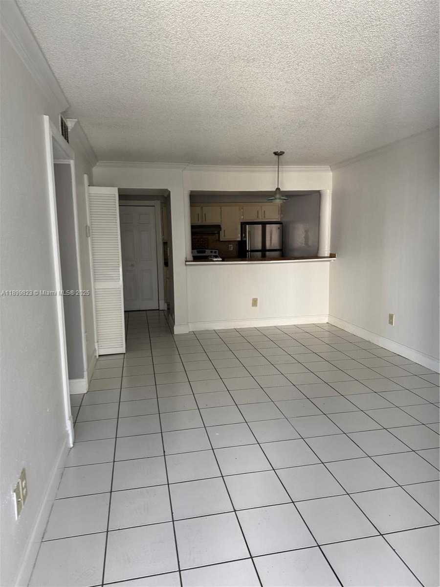 Small Image of 18266 MEDITERRANEAN BLVD #804, Hialeah Number 11