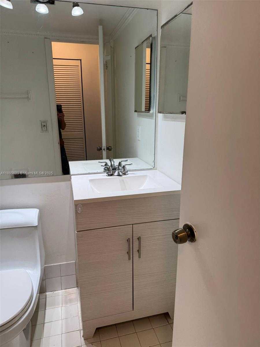 Small Image of 18266 MEDITERRANEAN BLVD #804, Hialeah Number 7