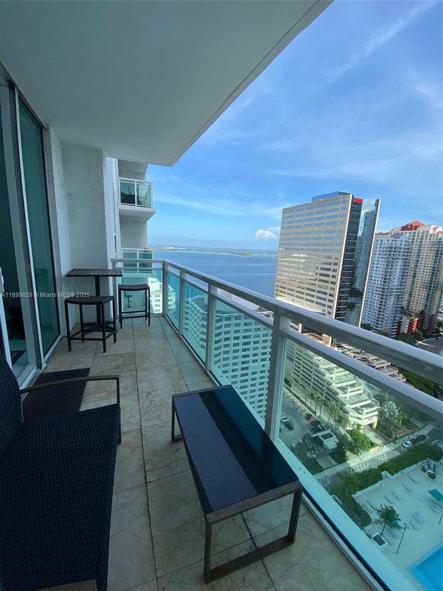 Small Image of 950 BRICKELL BAY DR #2707, Miami Number 16