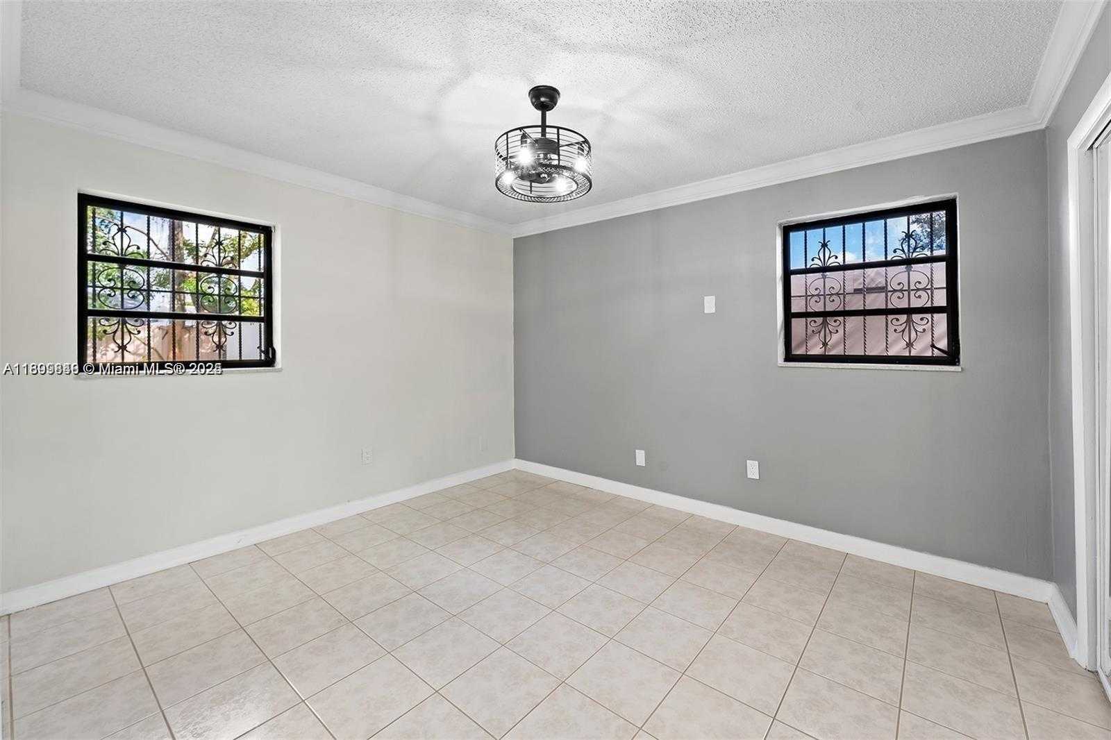 Small Image of 9835 SOUTH WEST 76TH ST, Miami Number 11