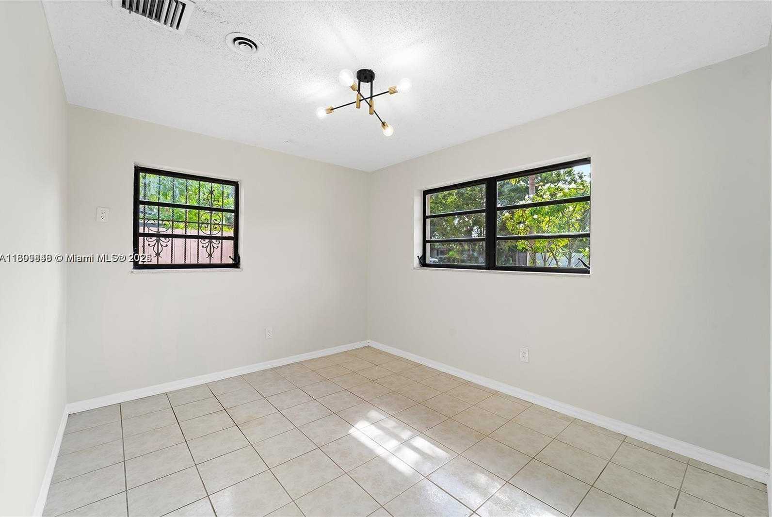 Small Image of 9835 SOUTH WEST 76TH ST, Miami Number 12