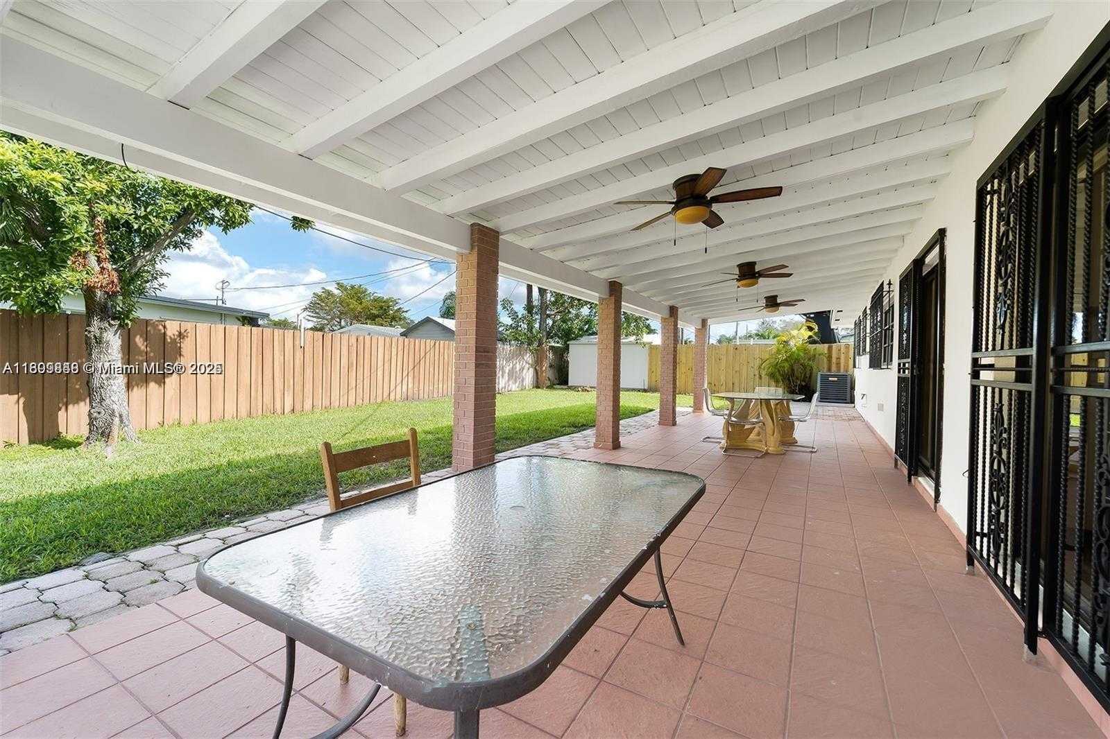 Small Image of 9835 SOUTH WEST 76TH ST, Miami Number 22
