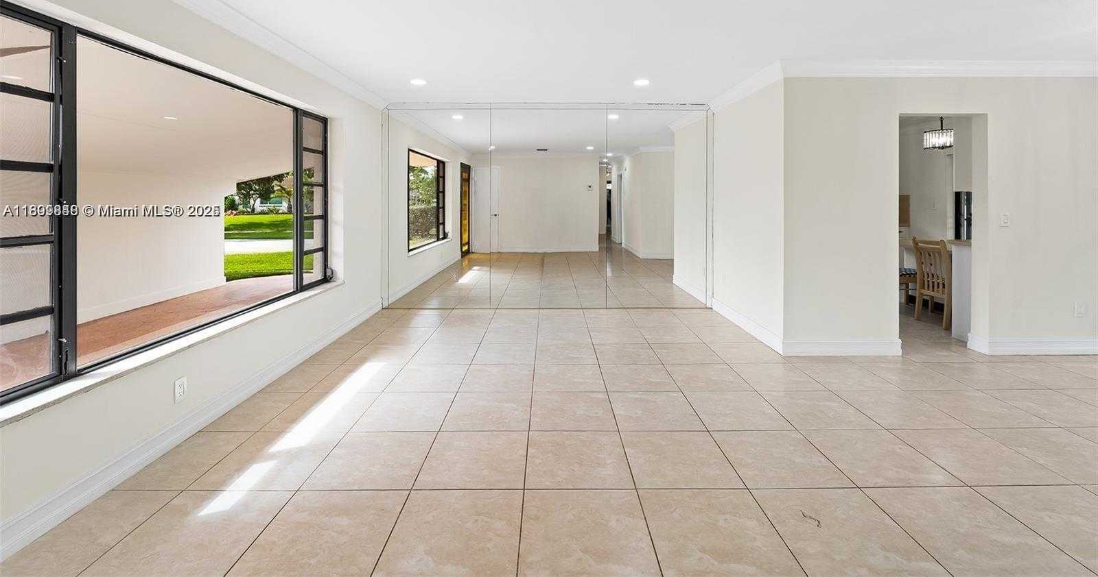Small Image of 9835 SOUTH WEST 76TH ST, Miami Number 3
