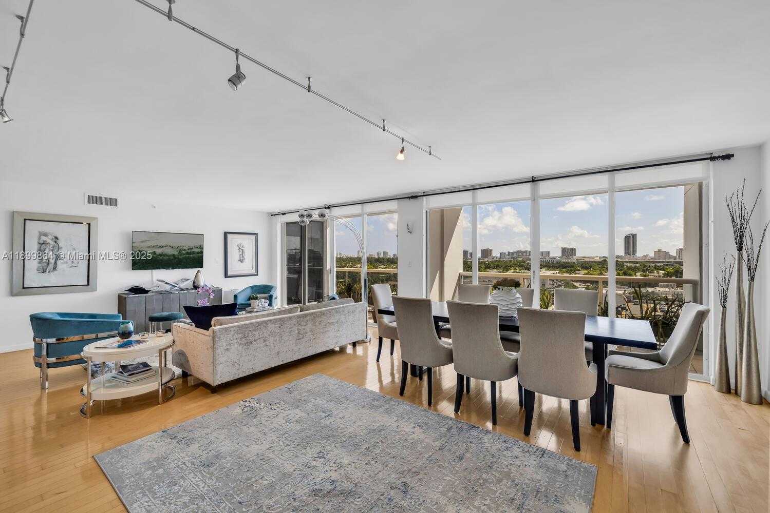 Small Image of 1900 SUNSET HARBOUR DR #1205/07, Miami Beach Number 20