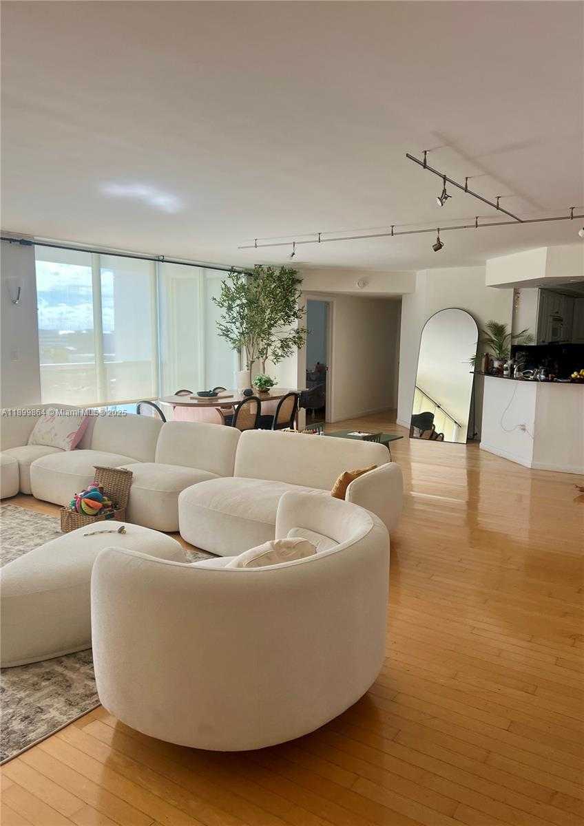 Small Image of 1900 SUNSET HARBOUR DR #1205/07, Miami Beach Number 4