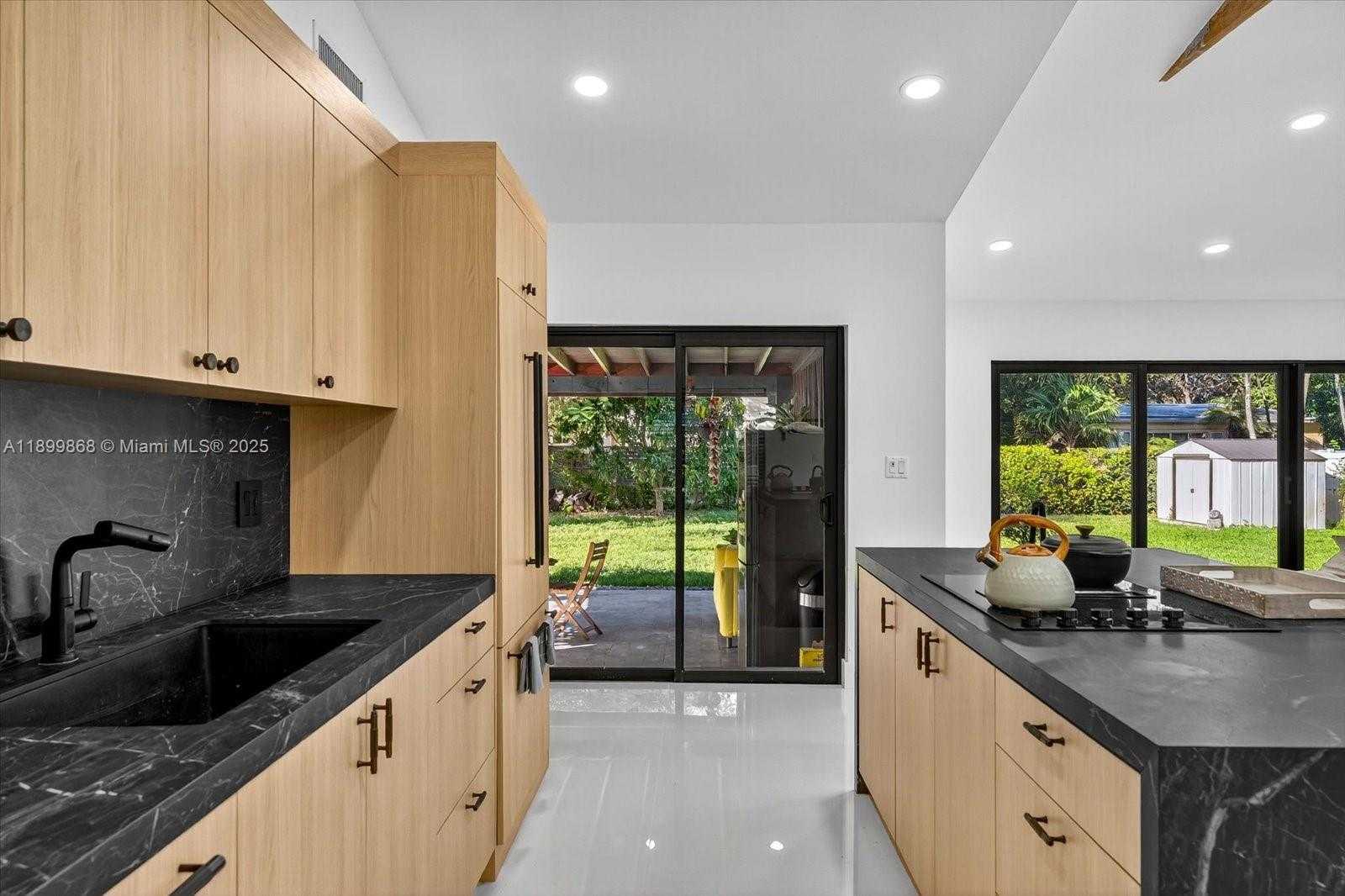 Small Image of 125 NORTH EAST 107TH ST, Miami Shores Number 11