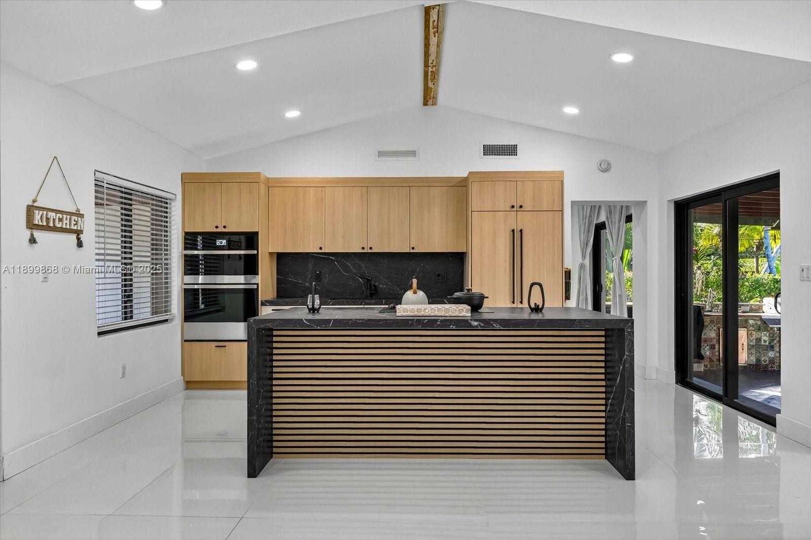 Small Image of 125 NORTH EAST 107TH ST, Miami Shores Number 7