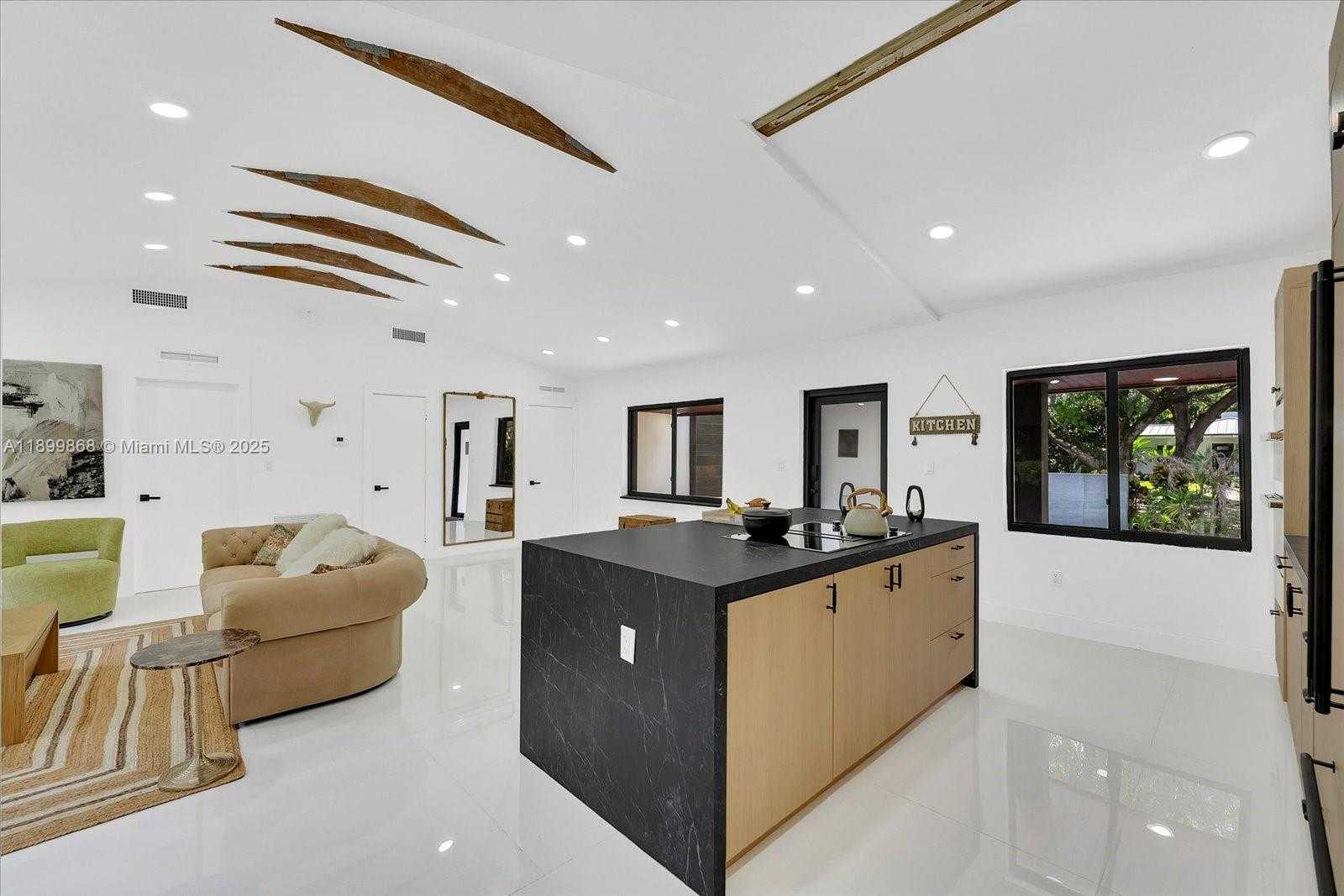 Small Image of 125 NORTH EAST 107TH ST, Miami Shores Number 9