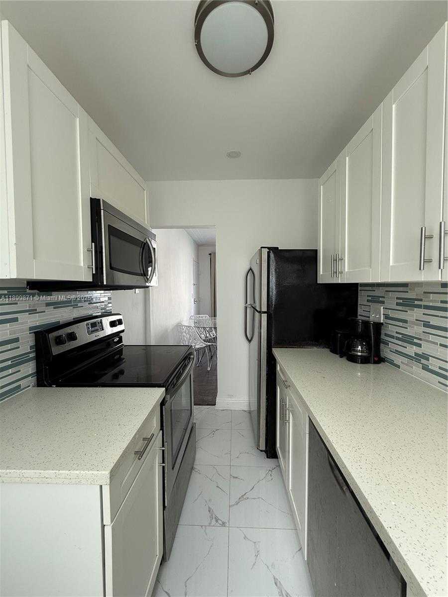 Small Image of 1538 JEFFERSON AVE #5, Miami Beach Number 4
